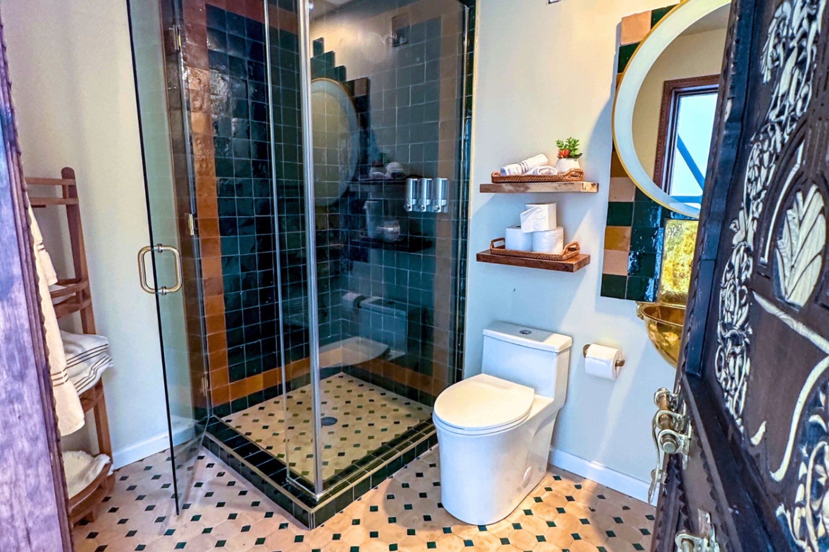 The en-suite bathroom inside Casablanca Dome