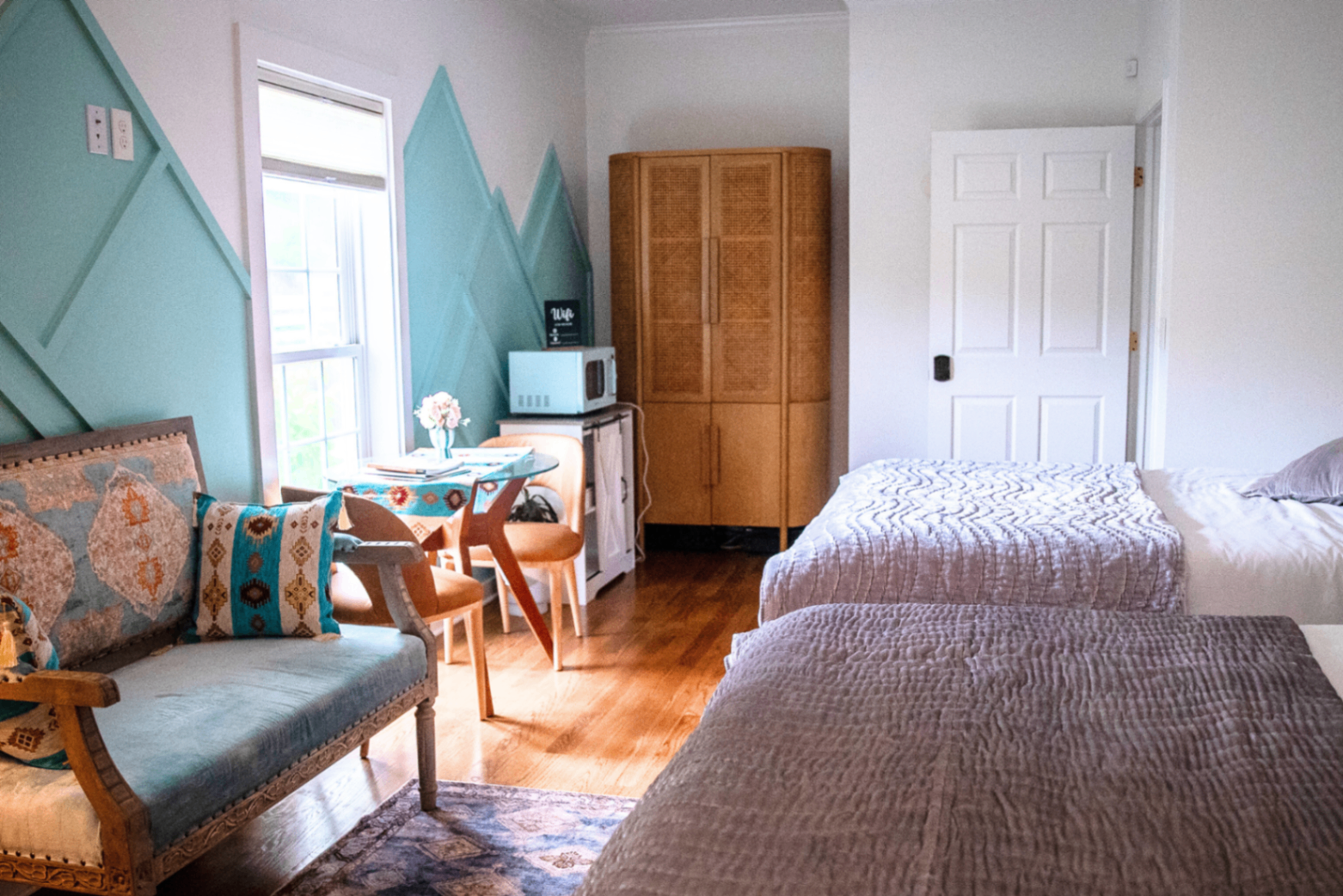 Blue Ridge Suite with painted mountain wall