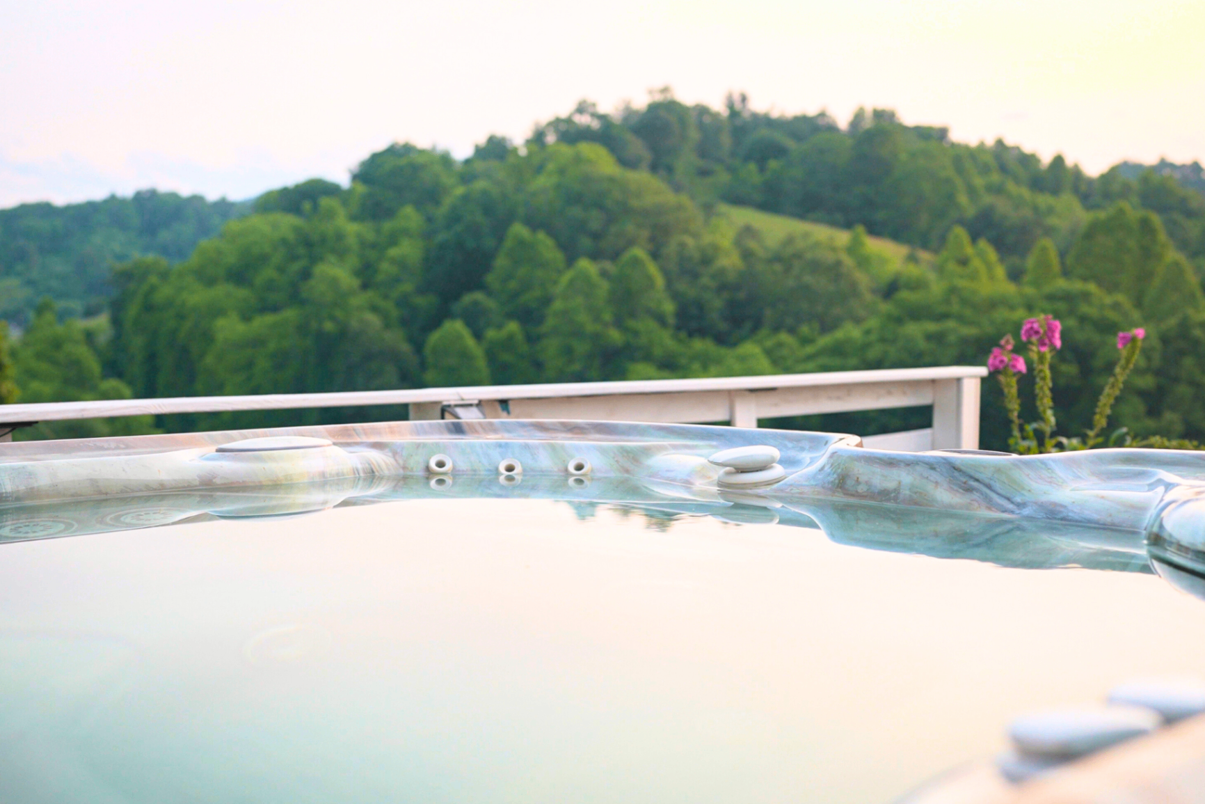 The hot tub outside Casablanca Dome