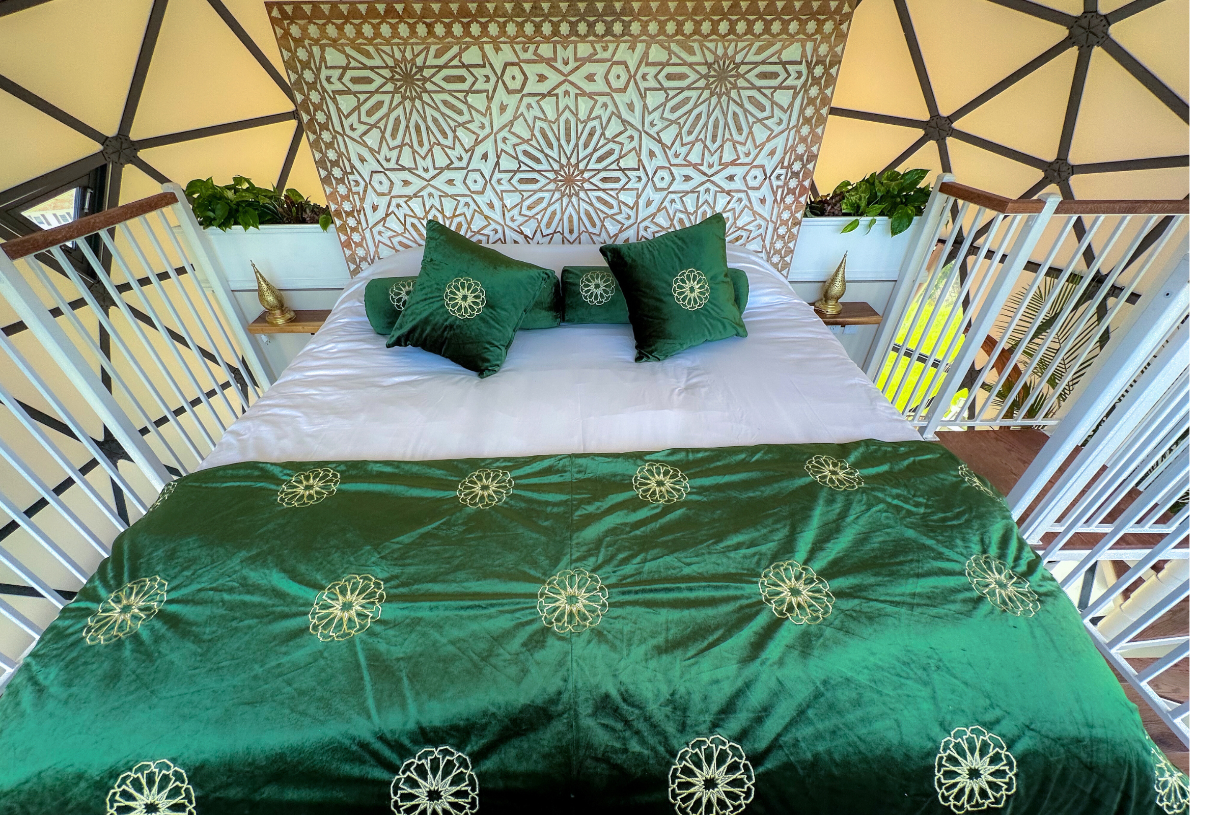 Stay at Munaya